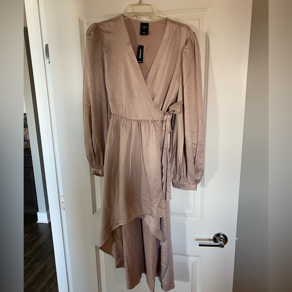 Blush Express Long Sleeve High-Low dress size M/L